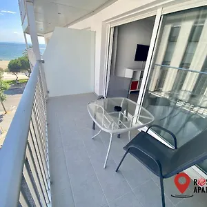 https://roses-apartments-estudio-1.topcostabravahotels.com